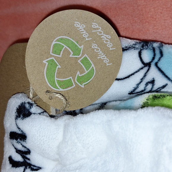 ๐ SAVE THE PLANET oversized 50"x70" throw blanket by Love Our Planet. Earth Day - Picture 5 of 8